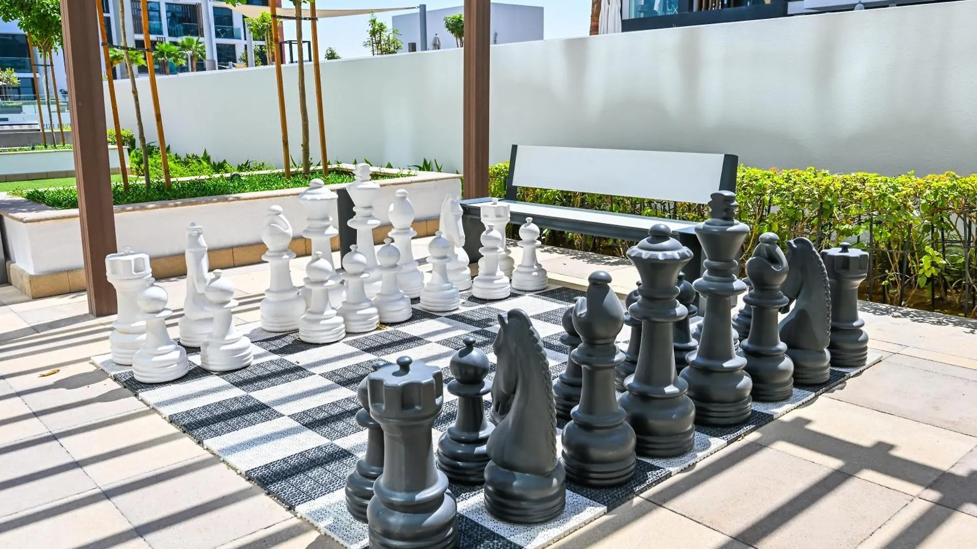 Discover A Cozy Luxury Studio With A Refreshing Pool, Just A 10-Minute Journey From The City'S Heart Dubai Apartment