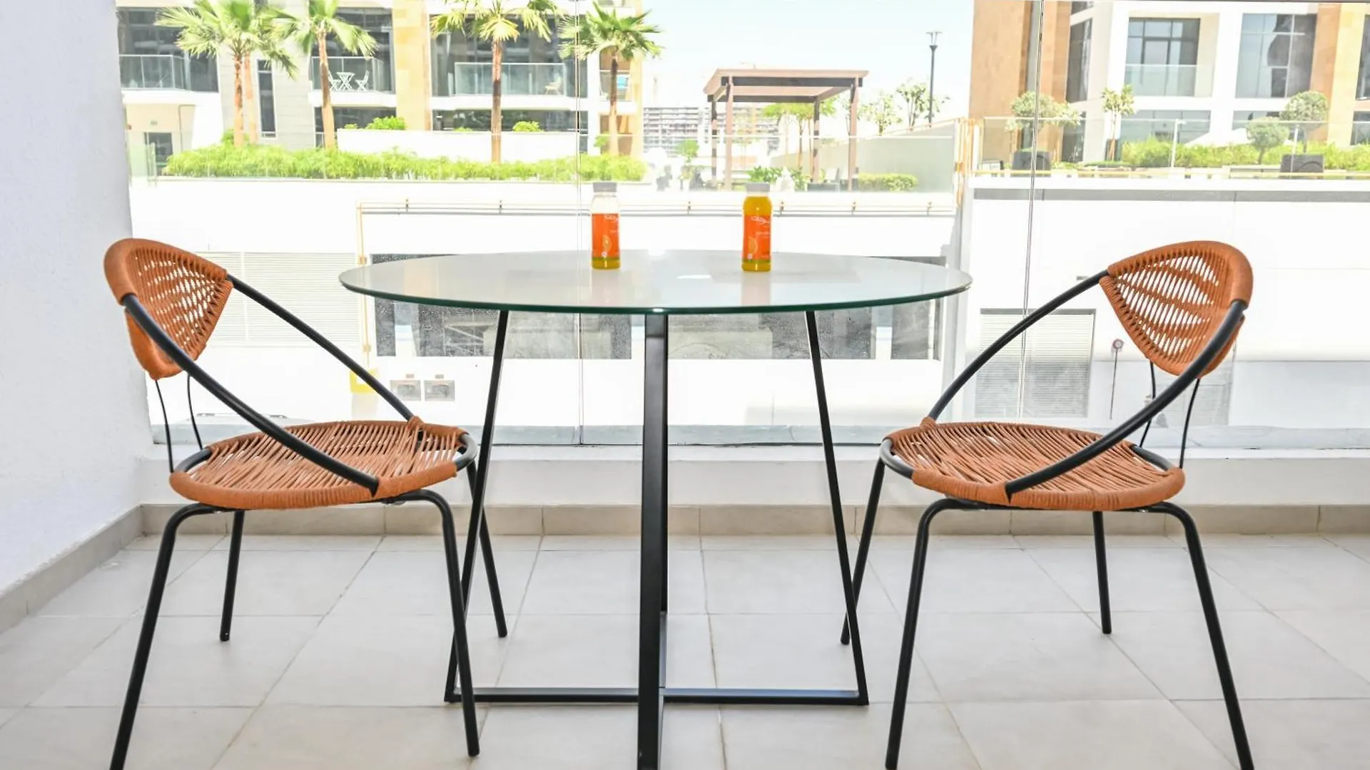 Apartment Discover A Cozy Luxury Studio With A Refreshing Pool, Just A 10-Minute Journey From The City'S Heart Dubai United Arab Emirates